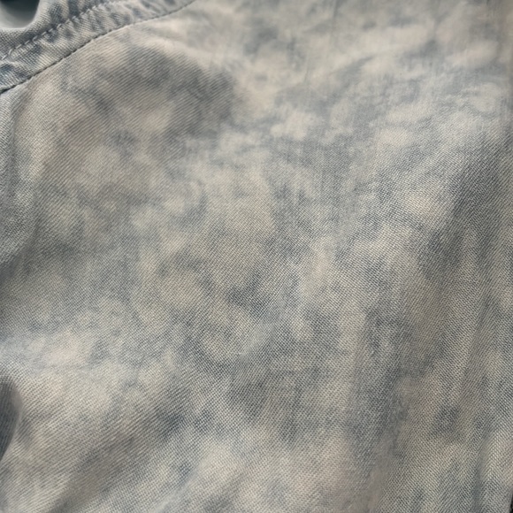 ☁️ Cloudy Chambray Shirt - Picture 6 of 6